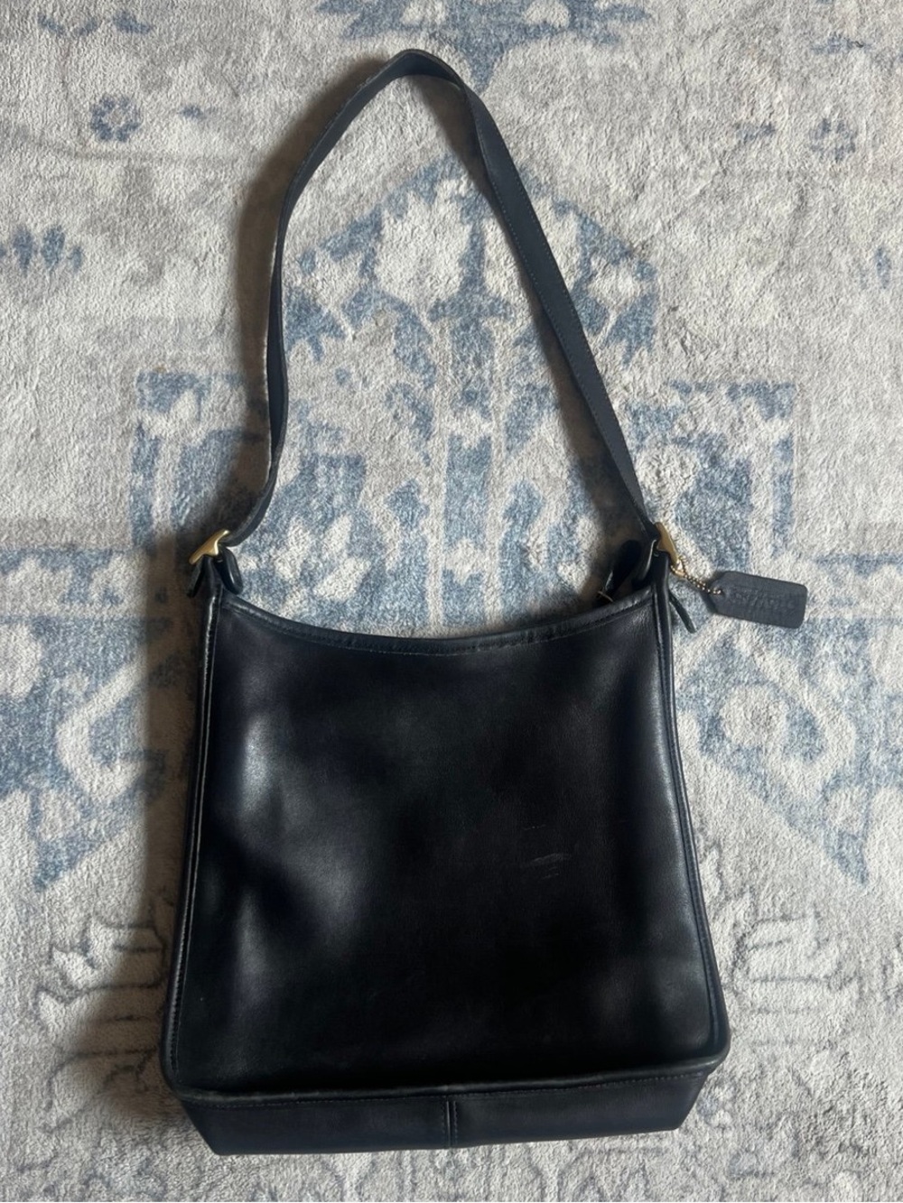 Vintage Coach 9073 Black Leather Shoulder Bag Zip Top Hobo Bag